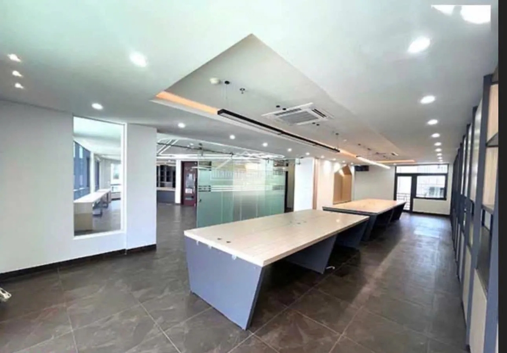 【TOÀ VĂN PHÒNG CAO CẤP 8 TẦNG - MẶT TIỀN DỊCH VỌNG HẬU】- 157/200m² - View Vườn Hoa Độc Tôn - Giá 135 Tỷ
