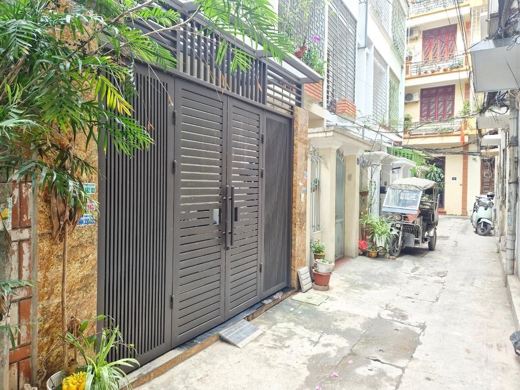 BÁN NHÀ GIẢNG VÕ - ĐỐNG ĐA: VỊ TRÍ ĐẮC ĐỊA KẾ CẬN VINHOMES GALLERY - HAI MẶT THOÁNG - DÒNG TIỀN SẴN CÓ - GIÁ 17.2 TỶ