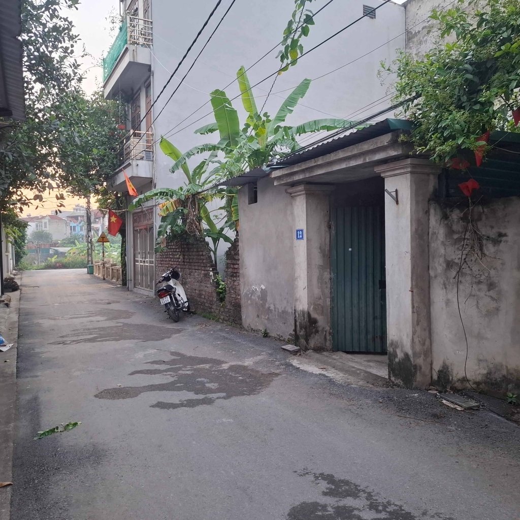 【NHÀ 4 TẦNG - HOÀNG LIÊN】- 140M² - 4 PN - VIEW HỒ - NGÕ THÔNG Ô TÔ TRÁNH - 12 TỶ