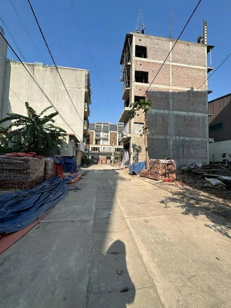 【NHÀ ĐẦU TƯ 6 TẦNG THANG MÁY - DI ÁI】- 55m² - 9 CĂN HỘ CHO THUÊ - 18.5 TỶ