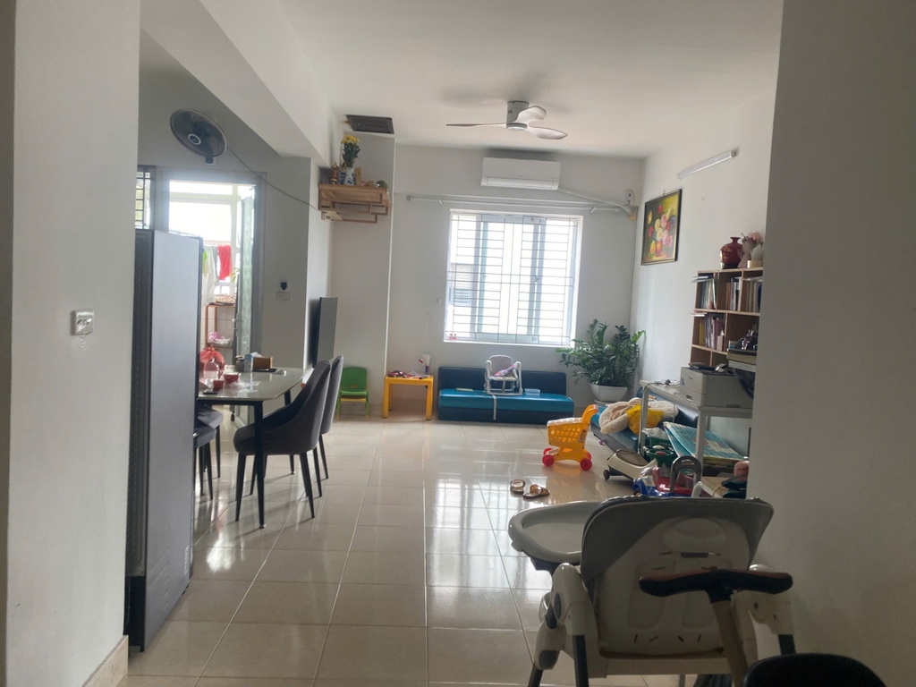 BÁN CĂN HỘ 3PN CT9C VIỆT HƯNG - LONG BIÊN: MẶT PHỐ NGUYỄN CAO LUYỆN - DIỆN TÍCH RỘNG - Ở CỰC SƯỚNG - GIÁ 5.75 TỶ