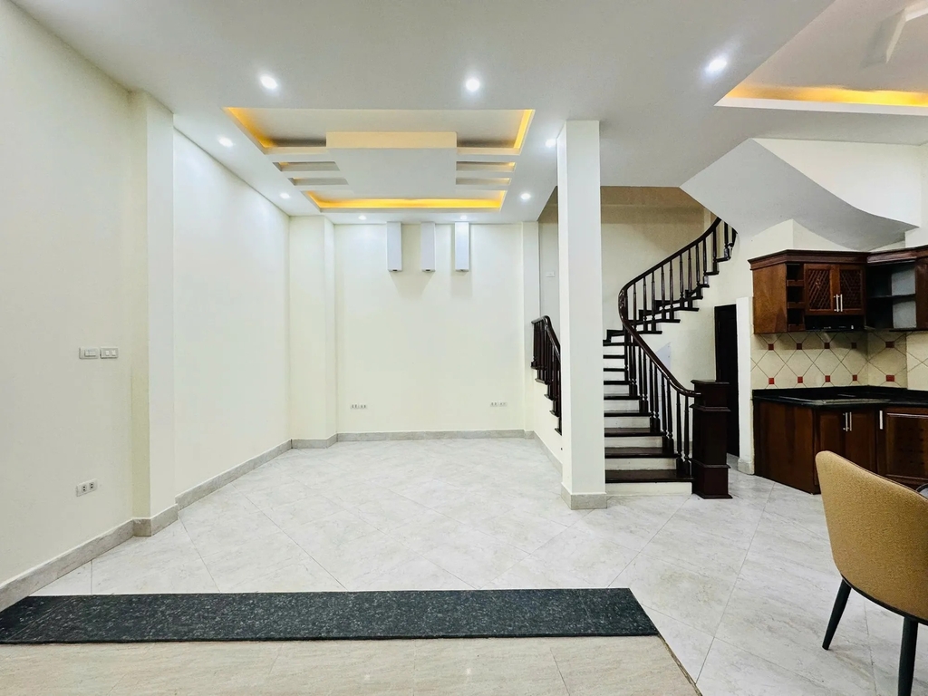 【NHÀ ĐẸP 5 TẦNG - LÔ GÓC PHÚ MỸ, NAM TỪ LIÊM】- 48/52m² - 5 PN - Ô Tô Đỗ Cửa - Gần Hồ - Giá 13 Tỷ