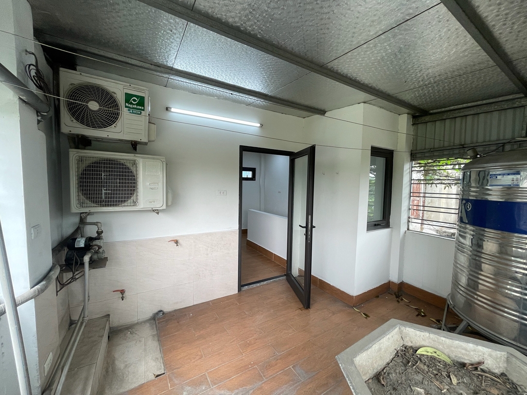 BÁN NHÀ MẶT PHỐ NGUYỄN VĂN LINH - LONG BIÊN: VỈA HÈ 5M QUYỀN LỰC - THIẾT KẾ THÔNG SÀN - KINH DOANH SẦM UẤT - GIÁ 7.8 TỶ