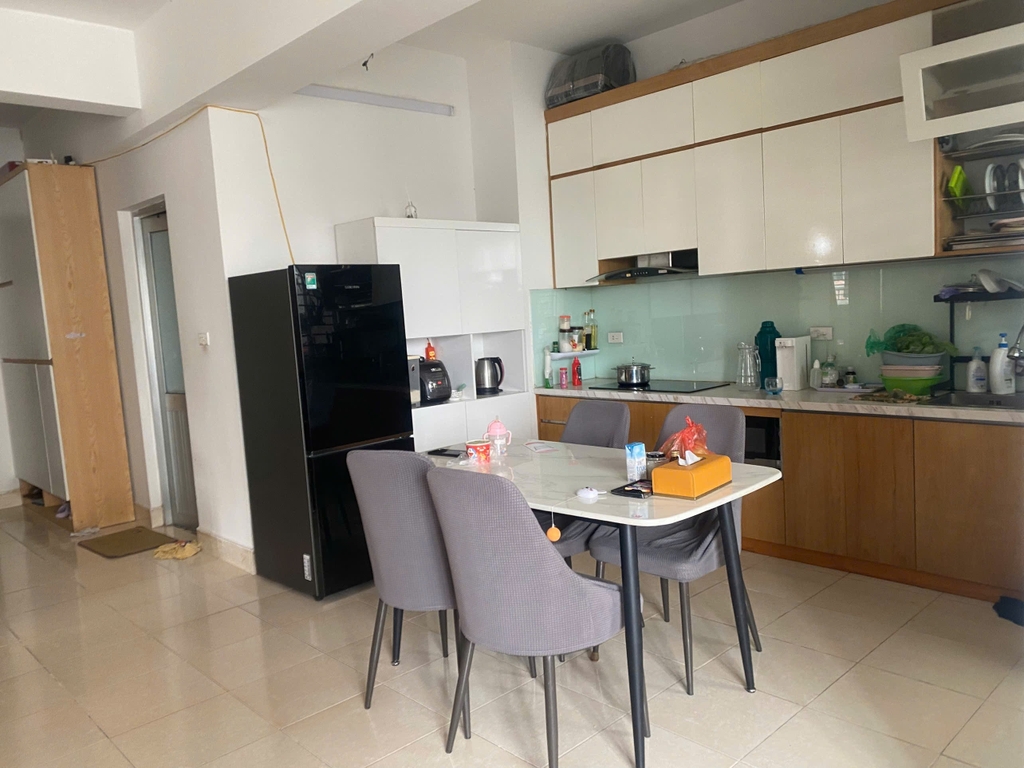 BÁN CĂN HỘ 3PN CT9C VIỆT HƯNG - LONG BIÊN: MẶT PHỐ NGUYỄN CAO LUYỆN - DIỆN TÍCH RỘNG - Ở CỰC SƯỚNG - GIÁ 5.75 TỶ