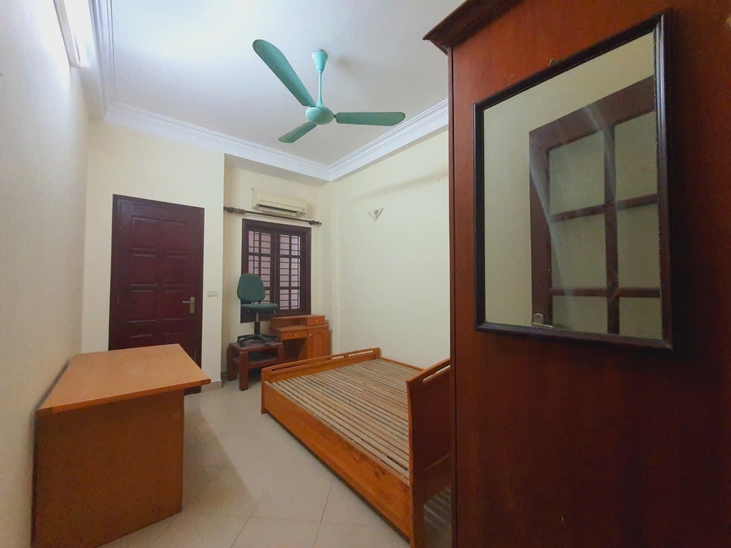 BÁN NHÀ KHƯƠNG HẠ - THANH XUÂN: LÔ GÓC HAI MẶT THOÁNG - SÁT PHỐ VŨ TÔNG PHAN - PHÔI NÂNG CẤP CCMN DÒNG TIỀN - GIÁ 10.5 TỶ