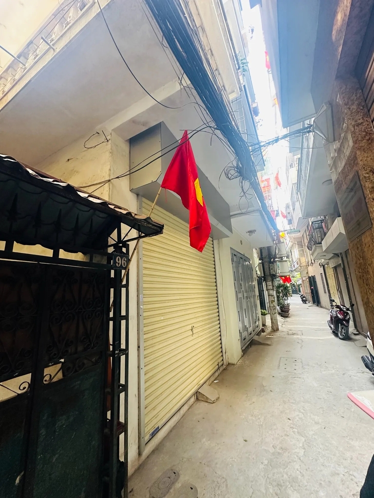 【LÔ ĐẤT GÓC VÀNG】 Đường Láng, Đống Đa - 24/34m² - Ngõ Thông 2 Chiều - Giá 6.79 Tỷ