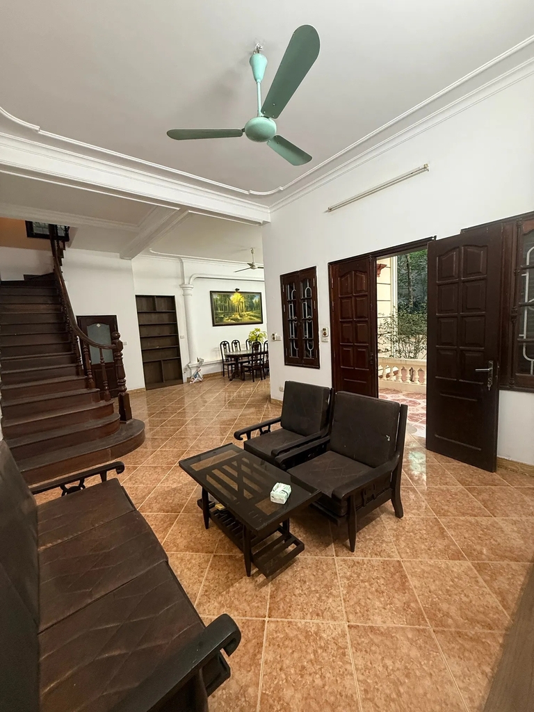 【SIÊU BIỆT THỰ SÂN VƯỜN - NGỌC THỤY, LONG BIÊN】- 322m² - Mặt Tiền 12.5m - Giá 62 Tỷ