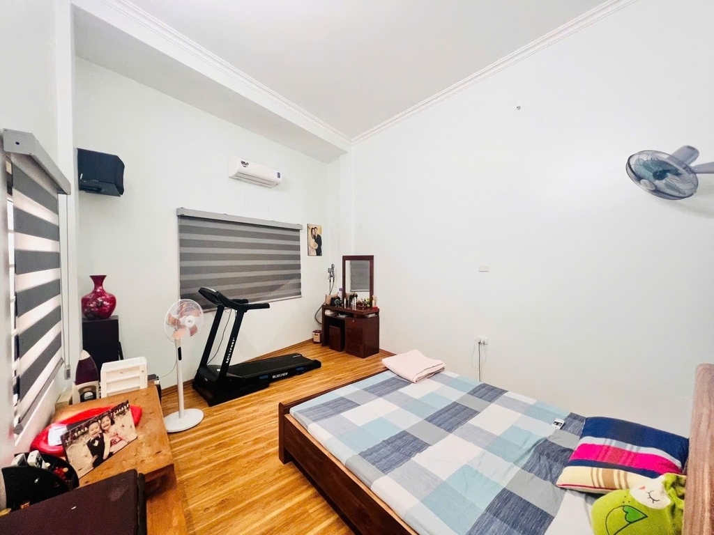 【NHÀ LÔ GÓC HOÀNG HOA THÁM】- 32m² 4 Tầng - Ngõ 3 Gác - 50m Ra Phố - 7.9 Tỷ