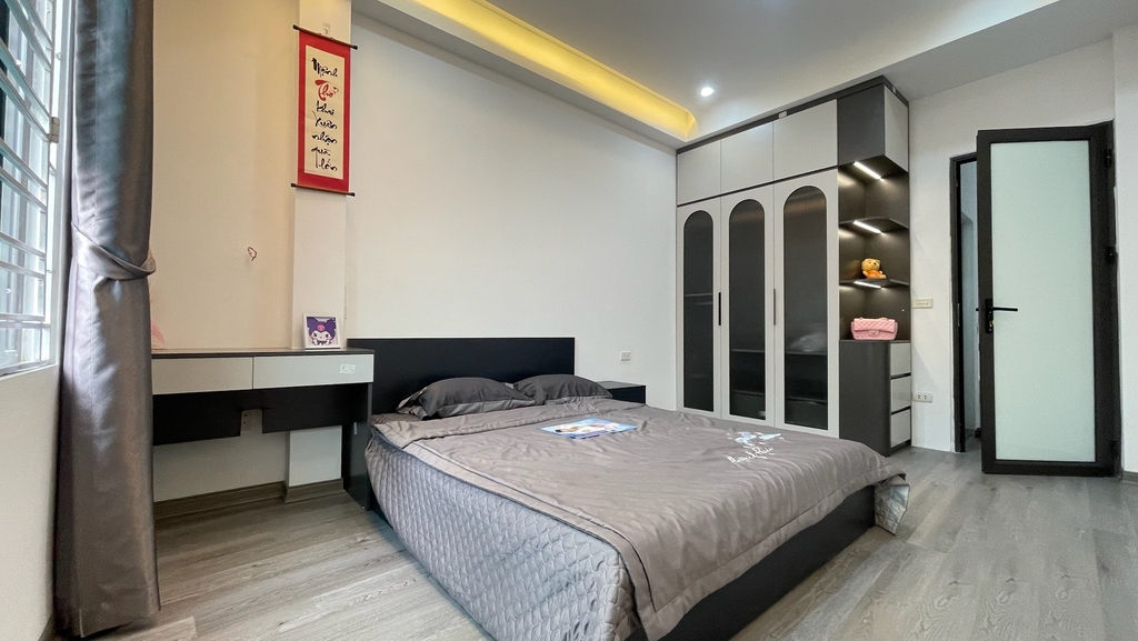 BÁN NHÀ NGÕ GỐC ĐỀ - HOÀNG MAI: NHÀ ĐẸP DÂN XÂY - NGÕ THÔNG TỨ PHÍA - TẶNG FULL NỘI THẤT - GIÁ 6.65 TỶ