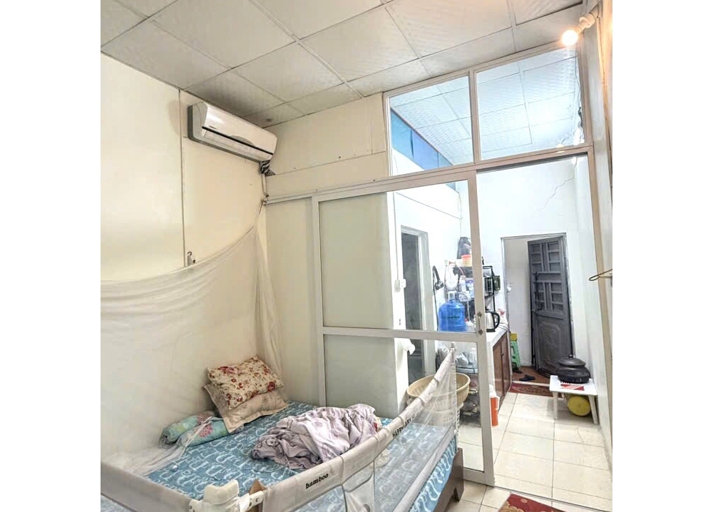 BÁN NHÀ BẮC CẦU - LONG BIÊN: PHÂN KHÚC GIÁ RẺ - DIỆN TÍCH RỘNG 43M2 - SỔ VUÔNG A4 - GIÁ CHỈ 3.55 TỶ