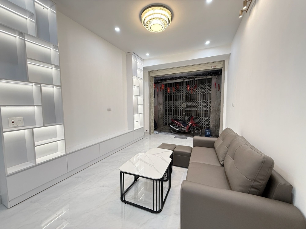 【NHÀ NGÕ NGỌC KHÁNH BA ĐÌNH】- 32m² 5 Tầng Thang Máy - Ngõ Nông Rộng - Sổ Nở Hậu - 10.98 Tỷ