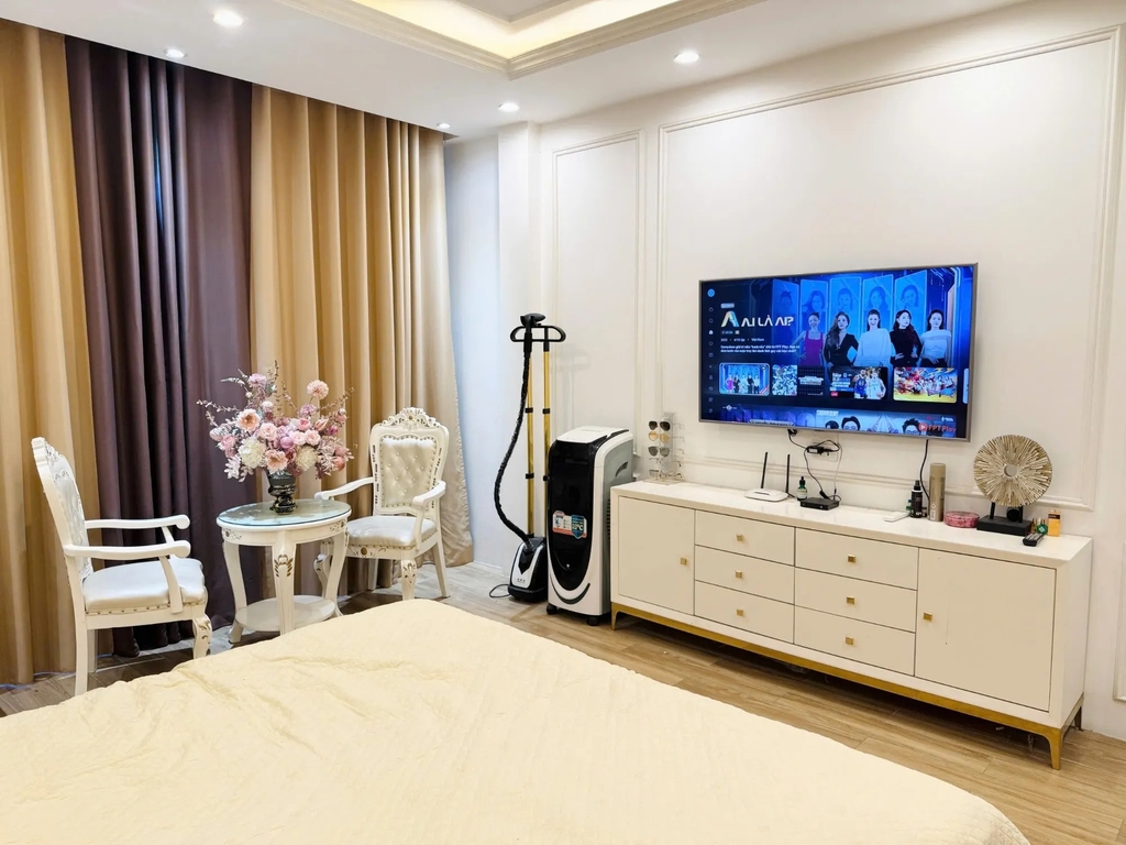 【SIÊU PHẨM NHÀ 6 TẦNG - NGÕ 3 GÁC PHI GIẾNG MỨT】- Quỳnh Lôi, Hai Bà Trưng - 42/45m² - 4PN - Sổ Đỏ Chính Chủ - Giá 13.3 Tỷ