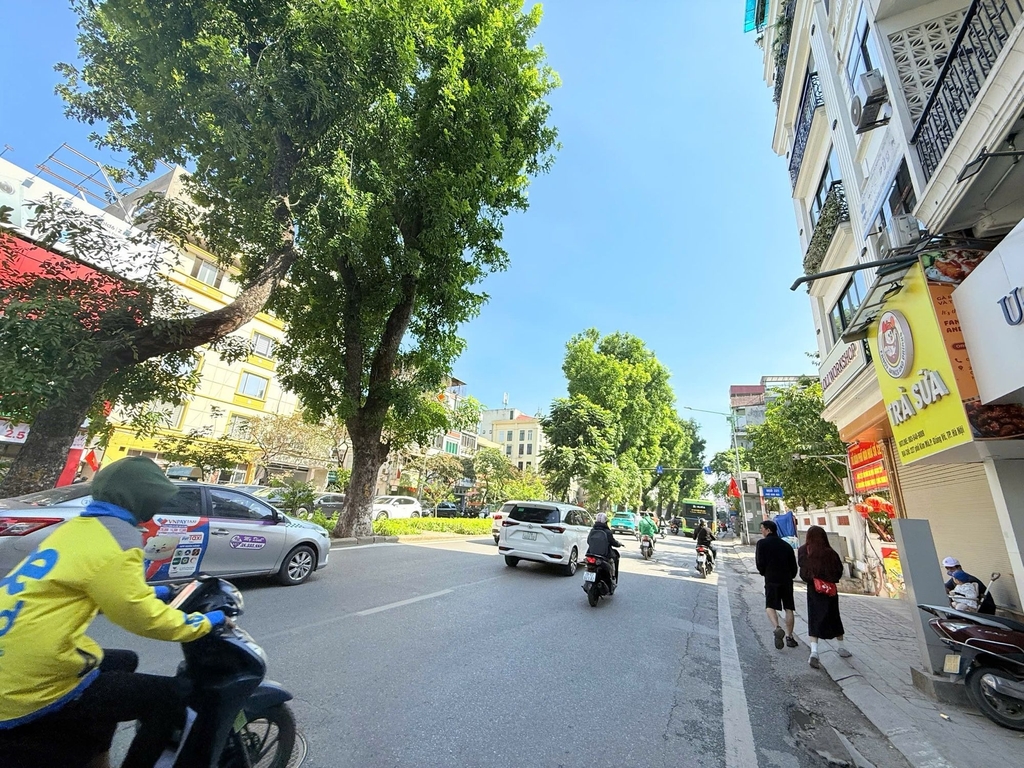 【MẶT PHỐ KINH DOANH KIM MÃ BA ĐÌNH】- MT 5.8M - 17/22 - CÓ DÒNG TIỀN 20 TRIỆU/TH - 19.5 TỶ