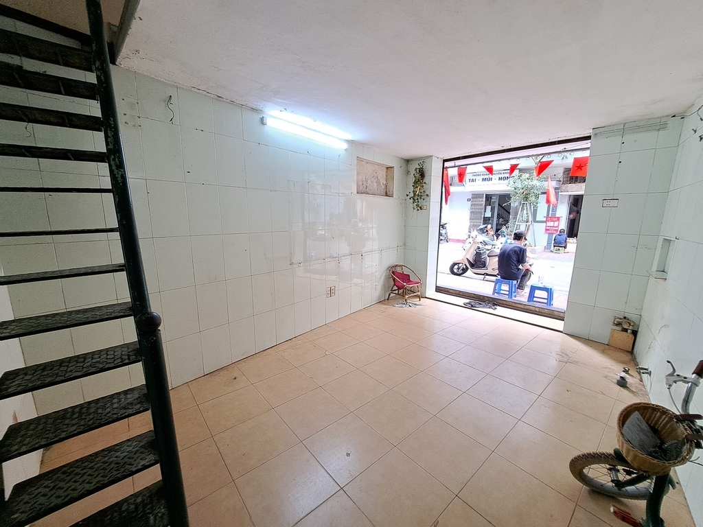 BÁN NHÀ MẶT PHỐ NGUYỄN TRUNG TRỰC - BA ĐÌNH: VỊ TRÍ "VÀNG" LÕI DI SẢN - MẶT TIỀN RỘNG - KINH DOANH ĐỈNH CAO