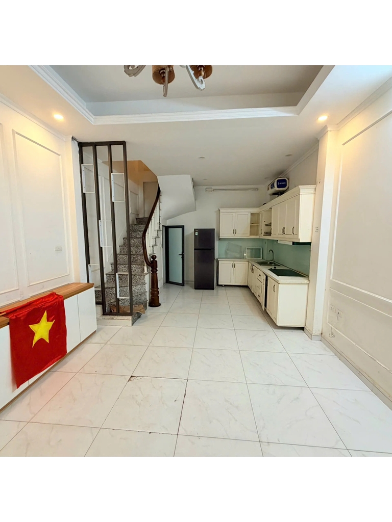 【NHÀ 6 TẦNG SANG TRỌNG - THỤY KHUÊ, TÂY HỒ】- 31m² - 3PN - Giá 8.4 Tỷ