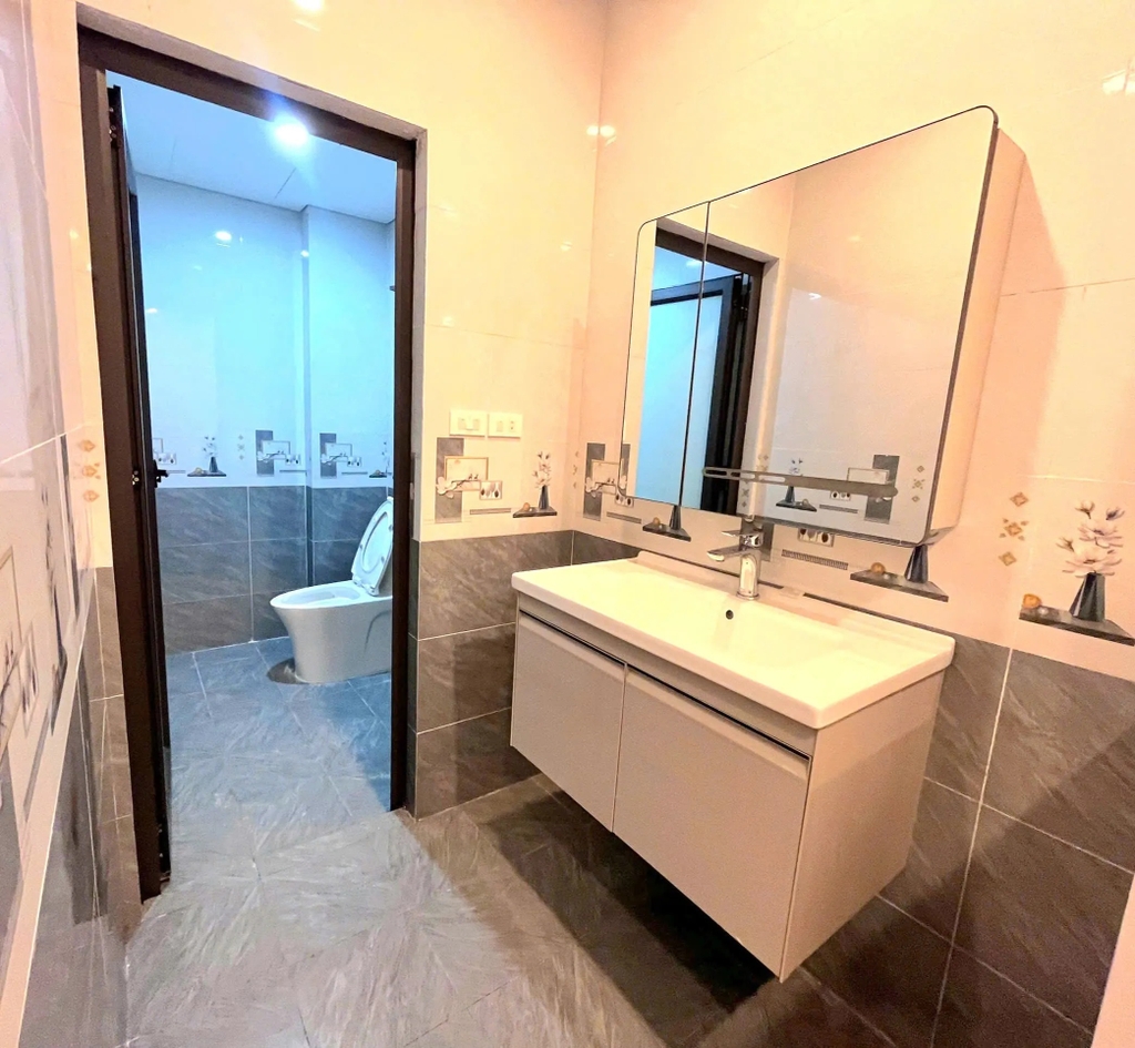 【NHÀ MỚI 5 TẦNG - TÂY TỰU】- 30M² - 3 PN - Ô TÔ ĐỖ CỔNG - CÁCH CẦU THƯỢNG CÁT 300M - 6.2 TỶ