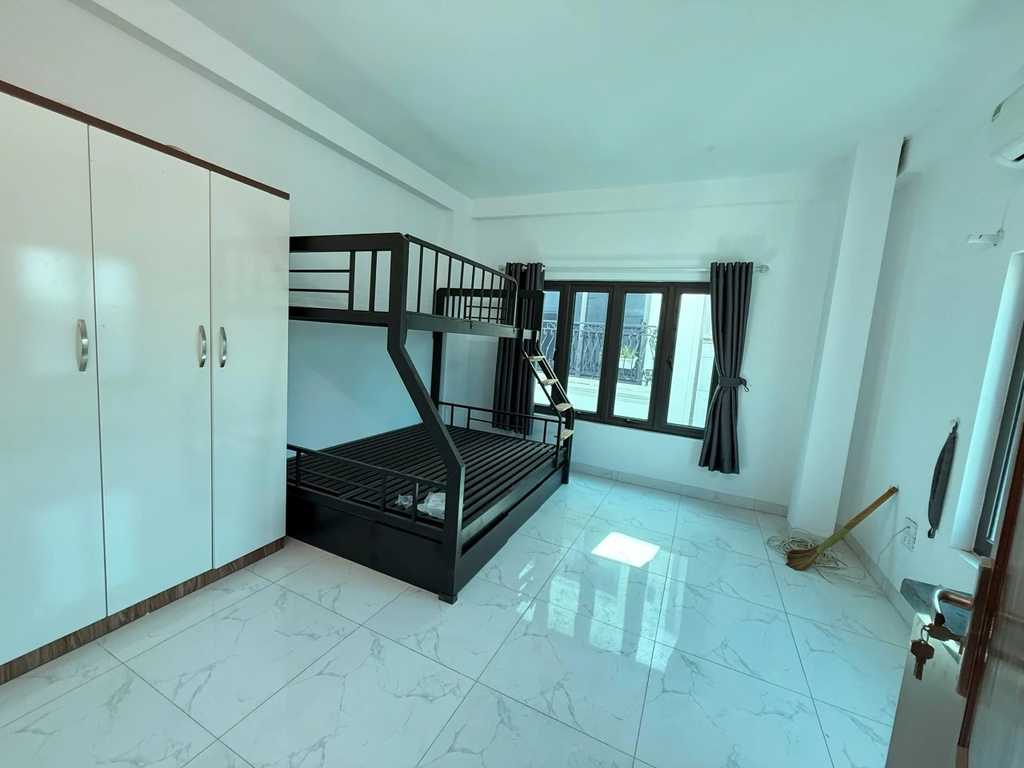 【NHÀ 5 TẦNG LAI XÁ - LÔ GÓC - 7 PHÒNG NGỦ - 38.1M² - 7.9 TỶ】