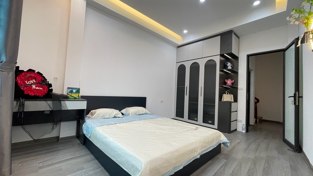 BÁN NHÀ NGÕ GỐC ĐỀ - HOÀNG MAI: NHÀ ĐẸP DÂN XÂY - NGÕ THÔNG TỨ PHÍA - TẶNG FULL NỘI THẤT - GIÁ 6.65 TỶ