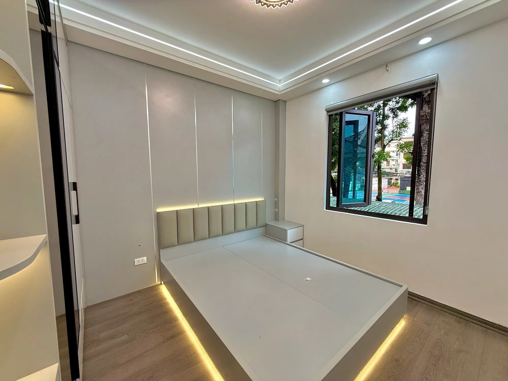 【NHÀ PHÂN LÔ 5 TẦNG - 1194 ĐƯỜNG LÁNG】- 37m² - THANG MÁY - 2 THOÁNG VĨNH VIỄN - FULL NT - 15.8 TỶ