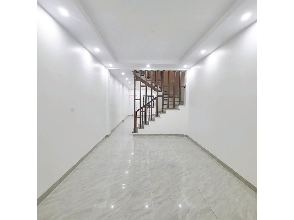BÁN NHÀ GIẢNG VÕ - ĐỐNG ĐA: VỊ TRÍ ĐẮC ĐỊA KẾ CẬN VINHOMES GALLERY - HAI MẶT THOÁNG - DÒNG TIỀN SẴN CÓ - GIÁ 17.2 TỶ