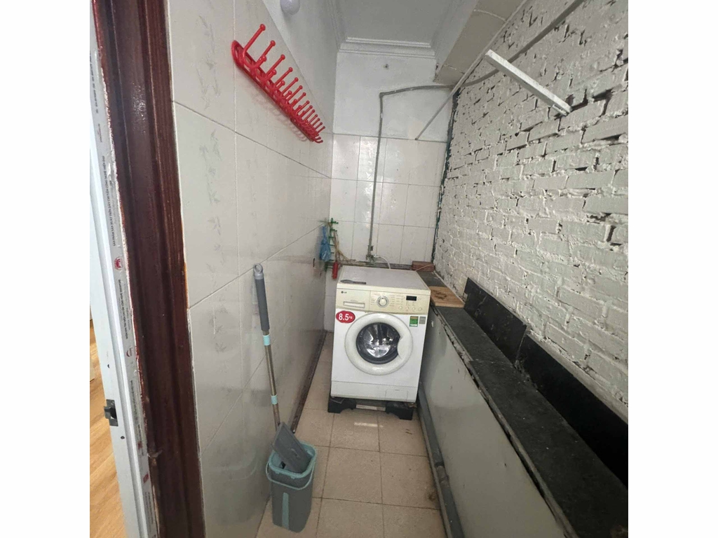 BÁN CĂN HỘ 1PN NGÕ 132 CẦU GIẤY: VỊ TRÍ ĐẮC ĐỊA - KHÔNG GIAN THOÁNG SÁNG - FULL NỘI THẤT - GIÁ CHỈ 1.85 TỶ