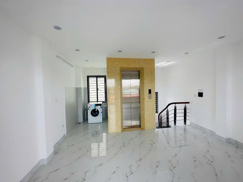 BÁN NHÀ MỚI HOÀNG HOA THÁM - BA ĐÌNH: MẶT TIỀN KHỦNG 4.8M - Ô TÔ VÀO NHÀ - KINH DOANH ĐỈNH - SỔ NỞ HẬU