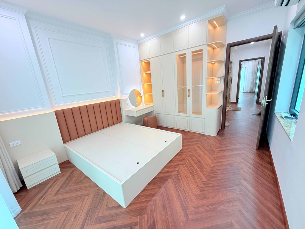 BÁN TÒA NHÀ PHÂN LÔ PHẠM VĂN ĐỒNG - CẦU GIẤY: 3 MẶT TIỀN Ô TÔ TRÁNH - 7 TẦNG THANG MÁY - KINH DOANH ĐỈNH - GIÁ 32.5 TỶ