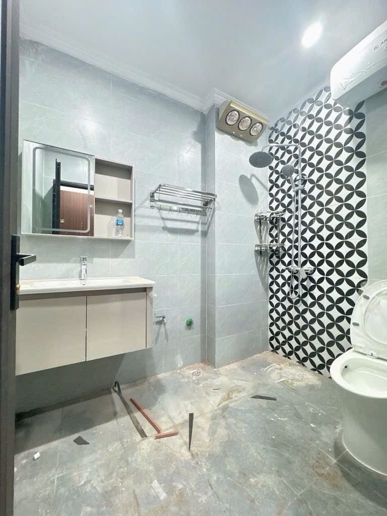 BÁN NHÀ MỚI TINH 5 TẦNG - NGÕ Ô TÔ - TRUNG TÂM ĐỨC GIANG, LONG BIÊN - 7.85 TỶ