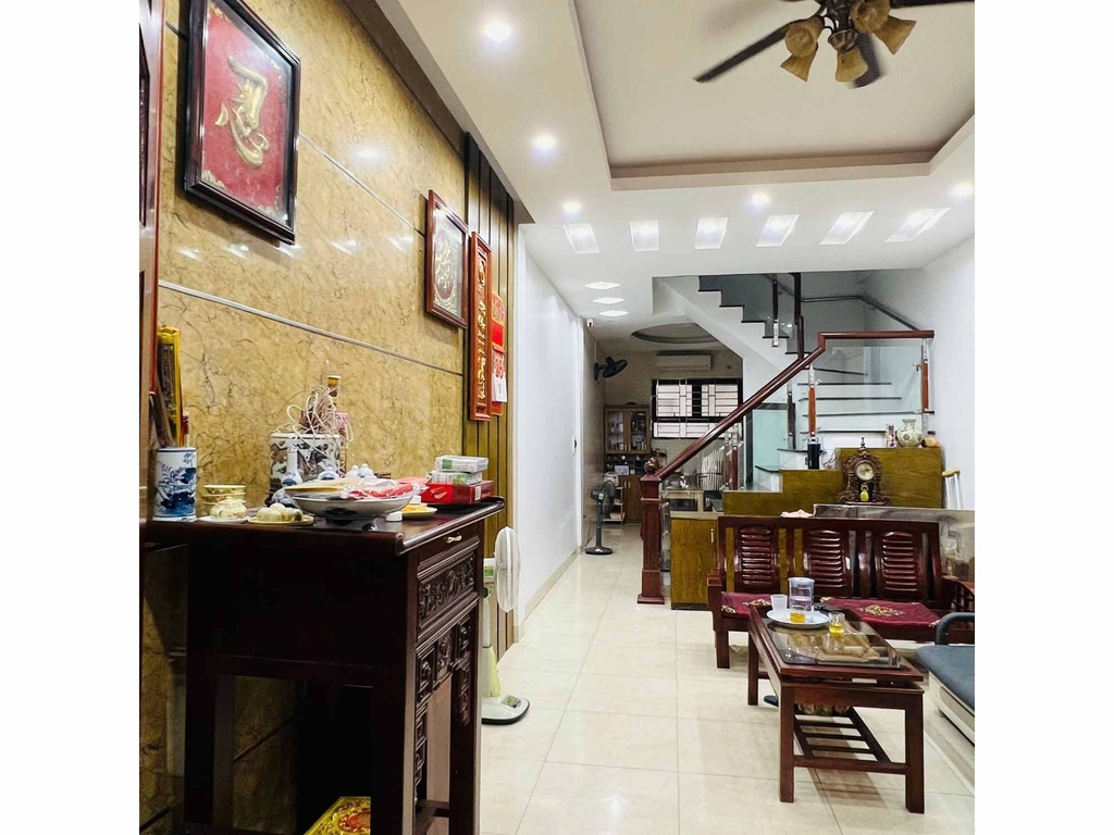 BÁN NHÀ CHÙA HÀ - CẦU GIẤY: VỊ TRÍ ĐẮC ĐỊA 10M RA PHỐ - Ô TÔ ĐỖ CỬA - 2 MẶT THOÁNG VĨNH VIỄN - GIÁ 19 TỶ