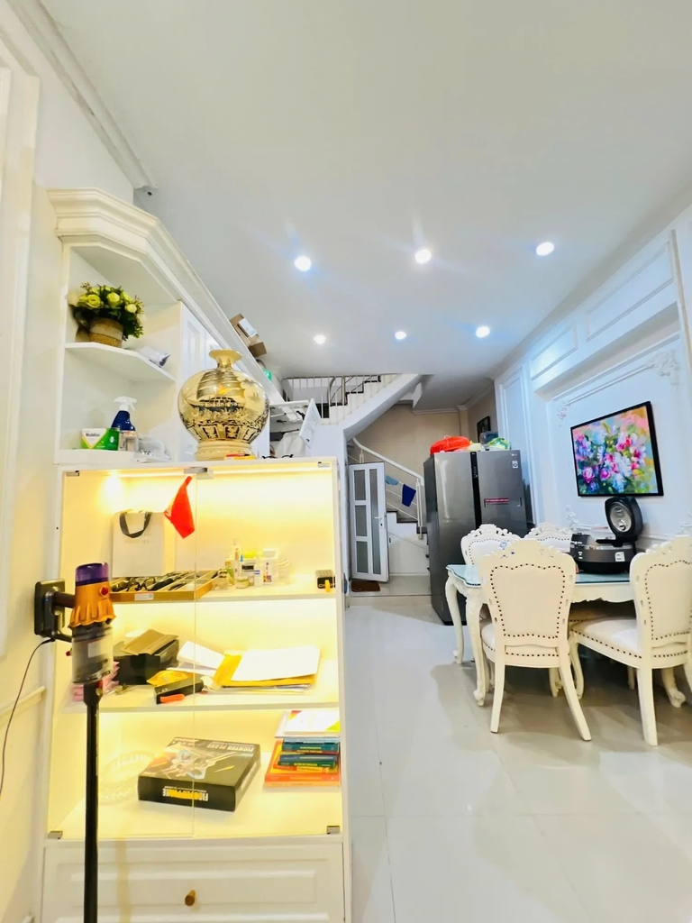 【NHÀ 4 TẦNG FULL NT - ĐỊNH CÔNG, HOÀNG MAI】- Định Công, Hoàng Mai - 46m² - 4 PN - Ô Tô Đỗ Cửa - Giá 12.9 Tỷ