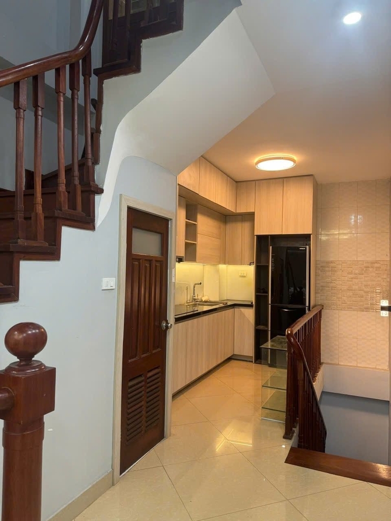 【NHÀ NGÕ THÔNG HOÀNG HOA THÁM】- 30m² 5 Tầng - Lô Góc - Kinh Doanh Đỉnh - 10.8 Tỷ