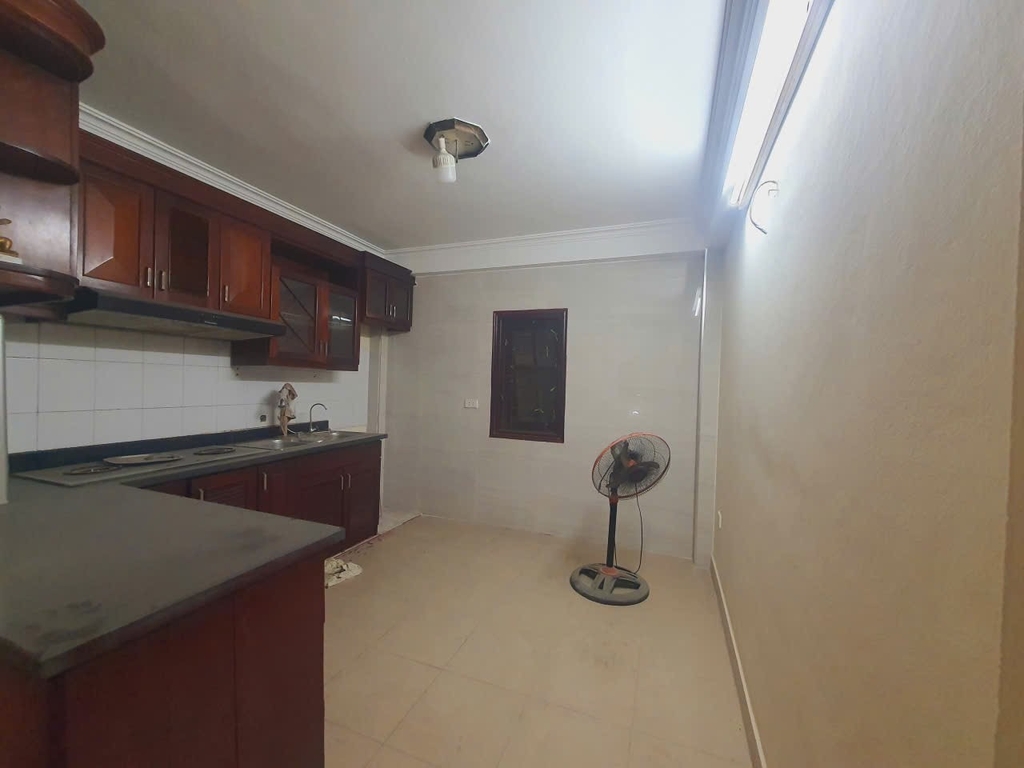 BÁN NHÀ KHƯƠNG HẠ - THANH XUÂN: LÔ GÓC HAI MẶT THOÁNG - SÁT PHỐ VŨ TÔNG PHAN - PHÔI NÂNG CẤP CCMN DÒNG TIỀN - GIÁ 10.5 TỶ