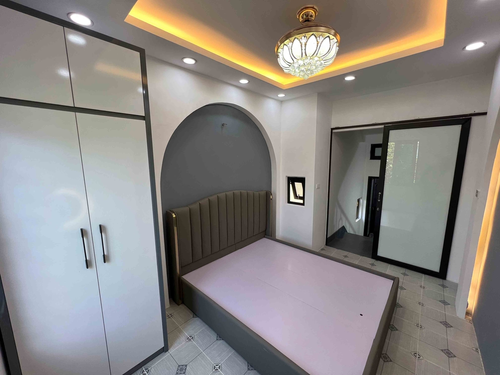 【NHÀ MẶT HỒ NGỌC HÀ】- 11/22m² 4 Tầng - Full NT - Ô tô Đỗ Cửa - View Hồ - 7.2 Tỷ