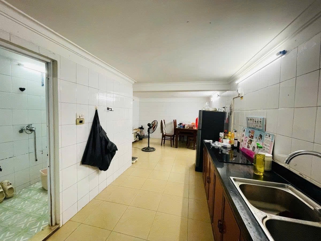 BÁN NHÀ MẶT PHỐ PHÚC DIỄN - BẮC TỪ LIÊM: VỈA HÈ RỘNG - KINH DOANH ĐA NGÀNH - THỰC TẾ 90M2 CÓ HẦM - GIÁ CHỈ 4.6 TỶ