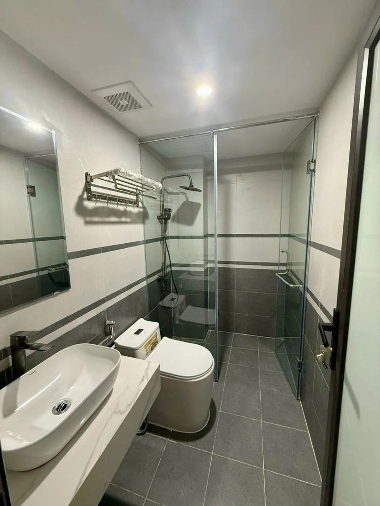 BÁN NHÀ 6 TẦNG THANG MÁY THỔ QUAN - ĐỐNG ĐA: Ô TÔ ĐỖ CỬA - KHU PHÂN LÔ CÁN BỘ - TRUNG TÂM QUẬN LÕI - GIÁ 13.95 TỶ