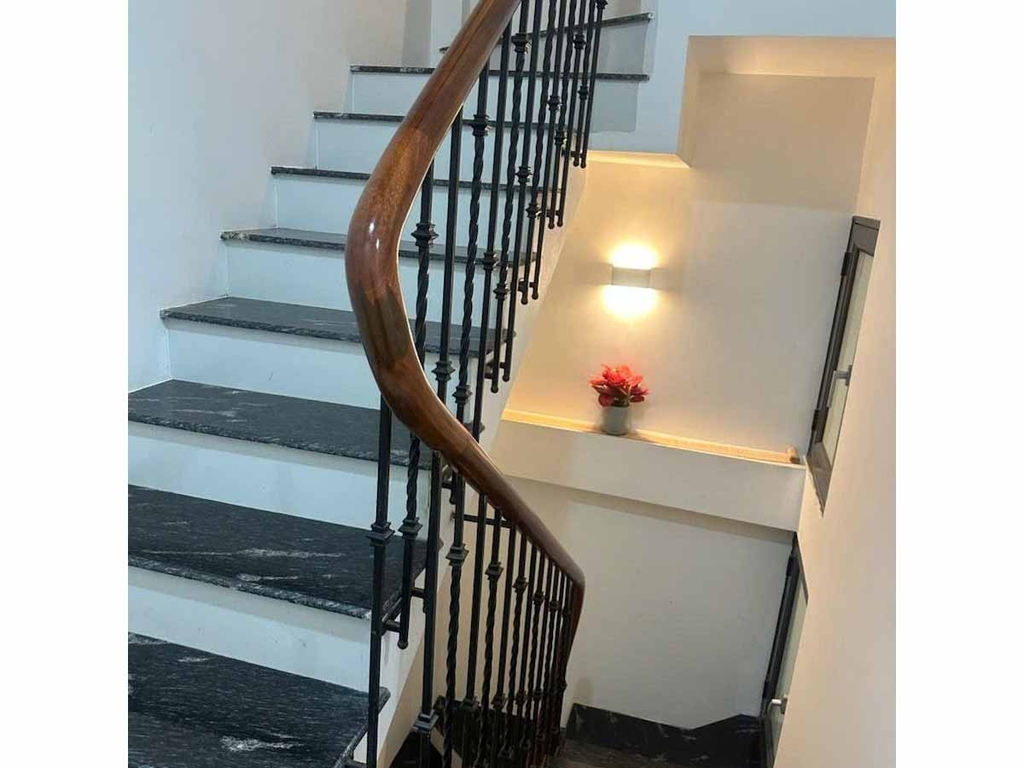 BÁN TÒA NHÀ MẶT NGÕ 279 ĐỘI CẤN - BA ĐÌNH: VỊ TRÍ ĐẮC ĐỊA KINH DOANH - VỈA HÈ RỘNG - Ô TÔ TRÁNH - GIÁ 25 TỶ