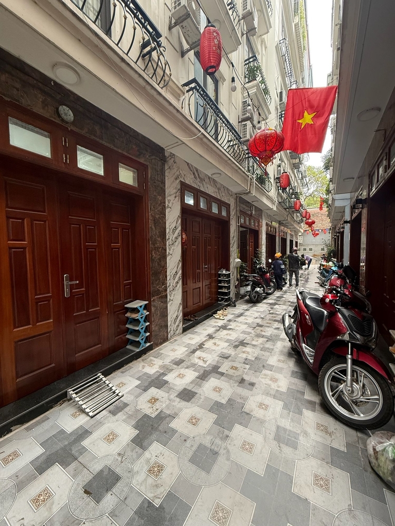 BÁN NHÀ NGÕ THÔNG 20M Ô TÔ - BÁT KHỐI, LONG BIÊN - 30M² 5 TẦNG - GIÁ CHỈ 7.4 TỶ