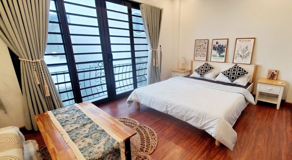 NHÀ 5 TẦNG HAI THOÁNG, Ô TÔ ĐỖ CỬA - PHỐ LÂM DU LONG BIÊN - 31M² - 9.95 TỶ