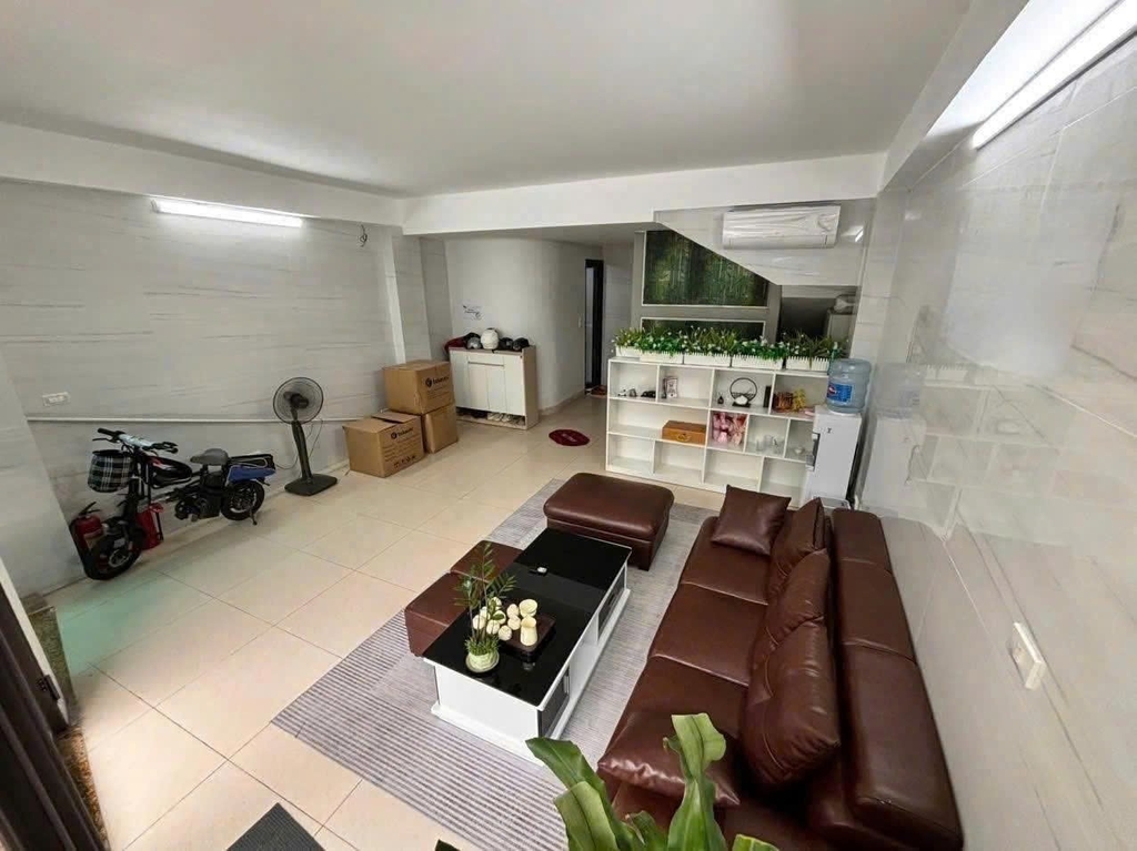 BÁN TÒA NHÀ 8 TẦNG THANG MÁY LẠC LONG QUÂN - TÂY HỒ: VỈA HÈ RỘNG - Ô TÔ TRÁNH - KINH DOANH ĐA NGÀNH - GIÁ 32 TỶ