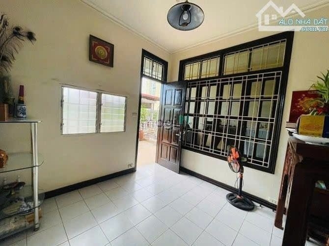 PHÂN LÔ XƯỞNG PHIM - NGÕ HOÀNG HOA THÁM BA ĐÌNH - 41/45m² - 6 TẦNG - Ô TÔ ĐỖ CỬA - 14.7 TỶ