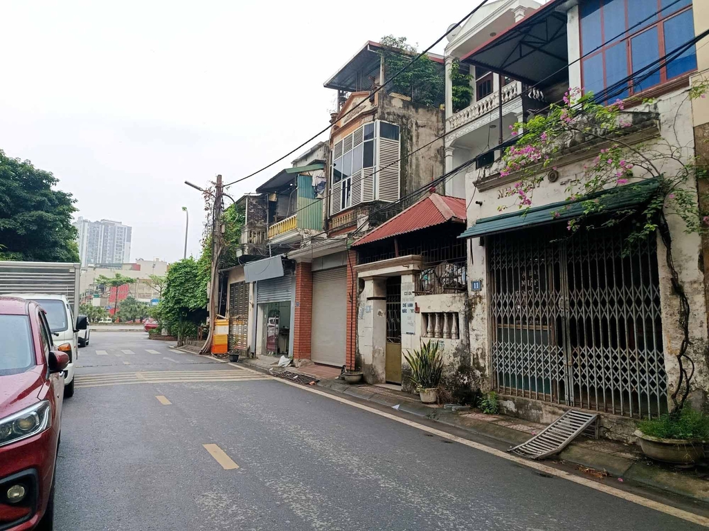 BÁN ĐẤT PHÂN LÔ LÝ SƠN - LONG BIÊN: VỊ TRÍ CHIẾN LƯỢC SÁT PHỐ - NGÕ THÔNG Ô TÔ 7 CHỖ - KINH DOANH ĐA NGÀNH - GIÁ 18.8 TỶ