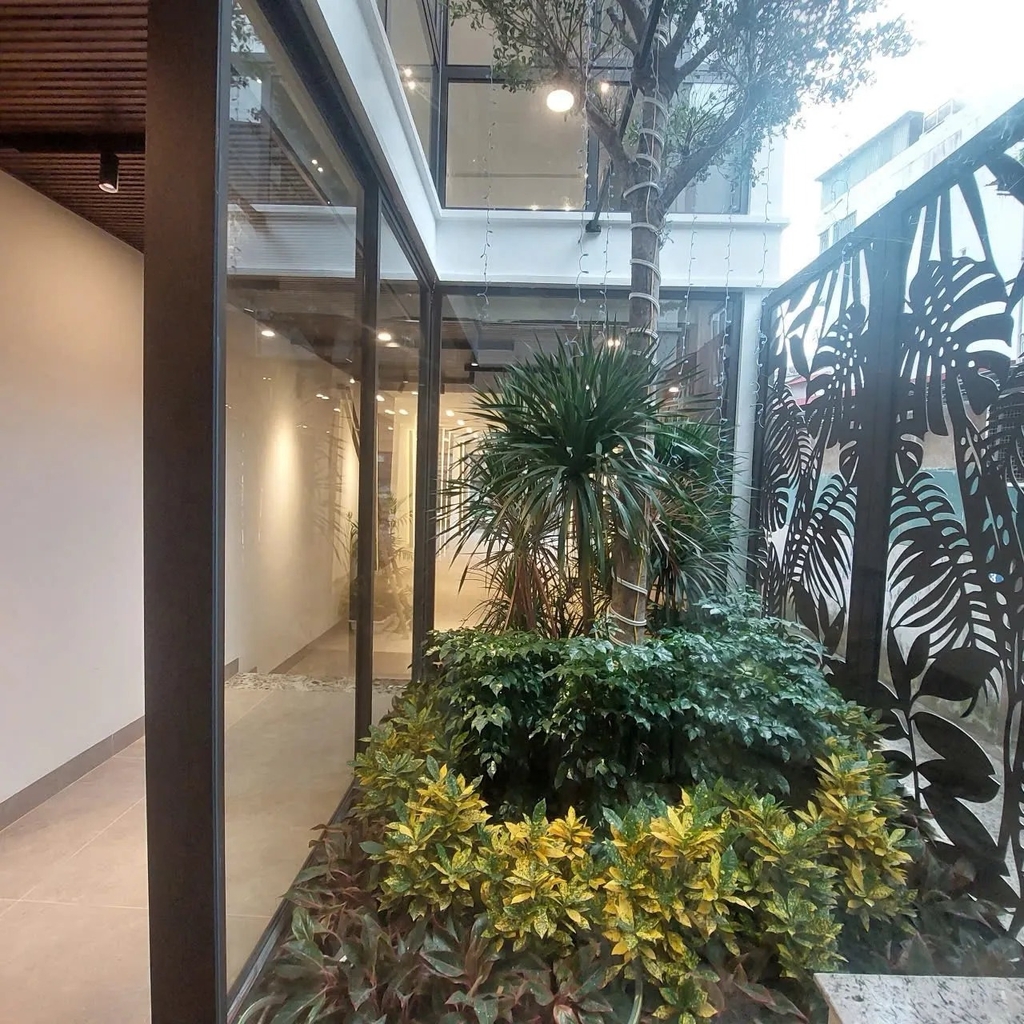 【BIỆT THỰ 7 TẦNG - KIẾN TRÚC "HÀM CÁ MẬP" - VŨ ĐỨC THẬN, LONG BIÊN】- 26.3 TỶ