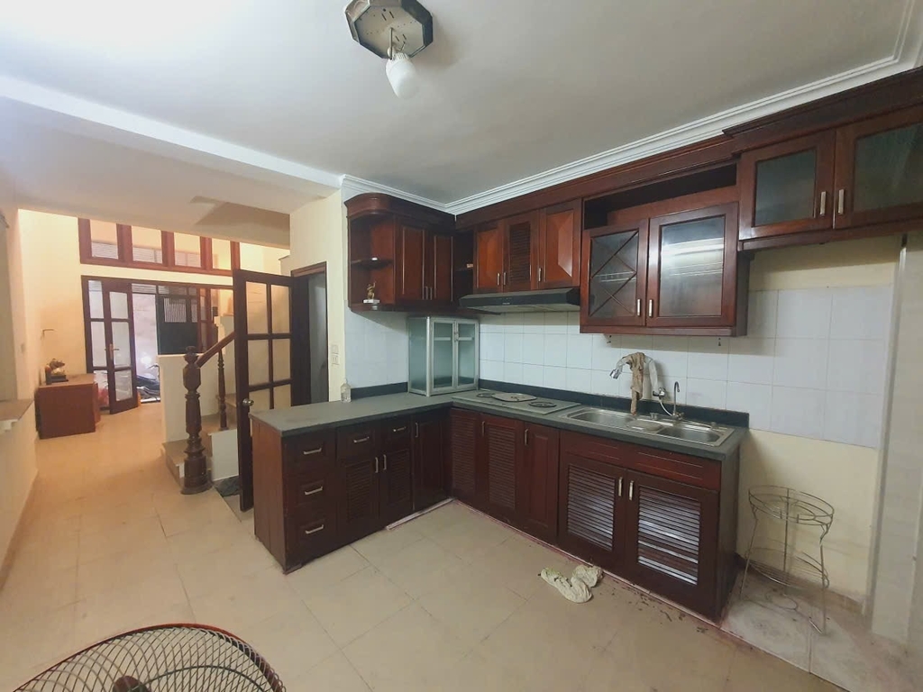 BÁN NHÀ KHƯƠNG HẠ - THANH XUÂN: LÔ GÓC HAI MẶT THOÁNG - SÁT PHỐ VŨ TÔNG PHAN - PHÔI NÂNG CẤP CCMN DÒNG TIỀN - GIÁ 10.5 TỶ