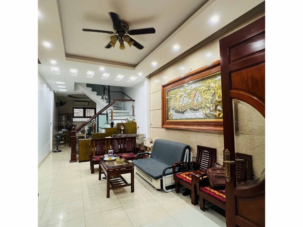 BÁN NHÀ CHÙA HÀ - CẦU GIẤY: VỊ TRÍ ĐẮC ĐỊA 10M RA PHỐ - Ô TÔ ĐỖ CỬA - 2 MẶT THOÁNG VĨNH VIỄN - GIÁ 19 TỶ