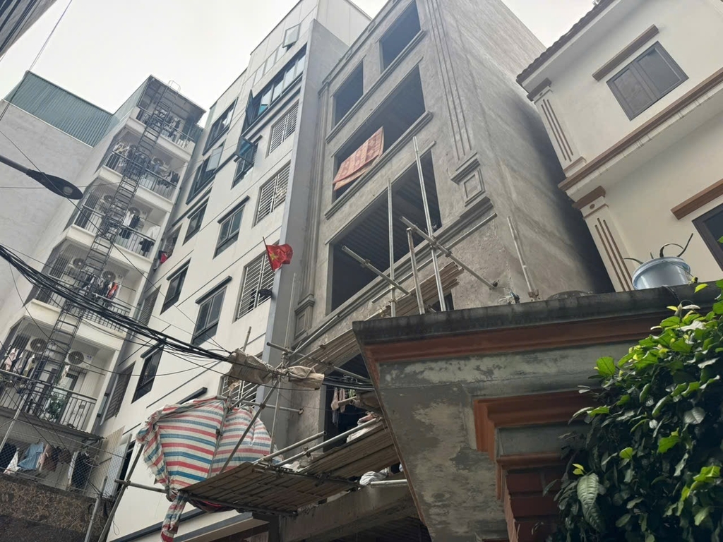 BÁN TÒA NHÀ 7 TẦNG THANG MÁY YÊN XÁ - TÂN TRIỀU: NHÀ MỚI KÍNH KOONG - SÁT VÁCH KĐT VĂN QUÁN - PHÔI DÒNG TIỀN CỰC KHỦNG - GIÁ 12.8 TỶ