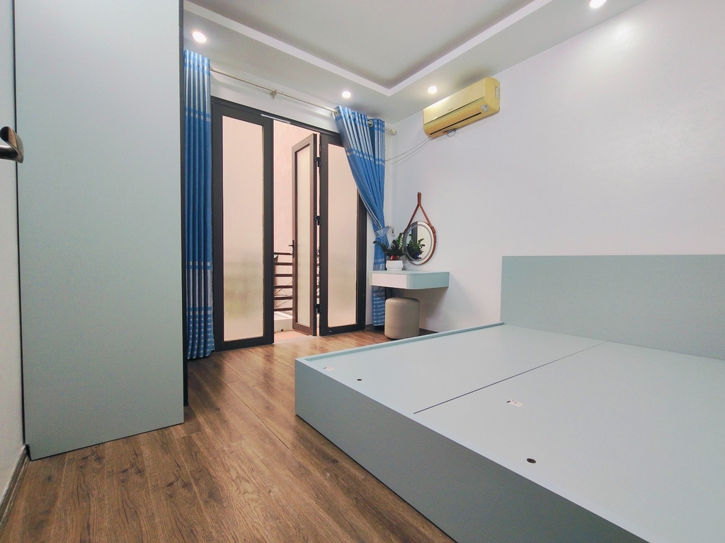 BÁN NHÀ QUANG TRUNG - HÀ ĐÔNG: LÔ GÓC HAI MẶT THOÁNG - SÁT VÁCH CHUYÊN NGUYỄN HUỆ - FULL NỘI THẤT - GIÁ 9.83 TỶ