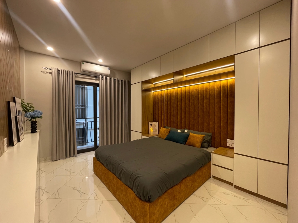 【NHÀ 6 TẦNG THANG MÁY - NGUYỄN VĂN LINH, LONG BIÊN】- Nguyễn Văn Linh, Long Biên - 34m² - 3PN Khép Kín - Full NT - Giá 9.35 Tỷ