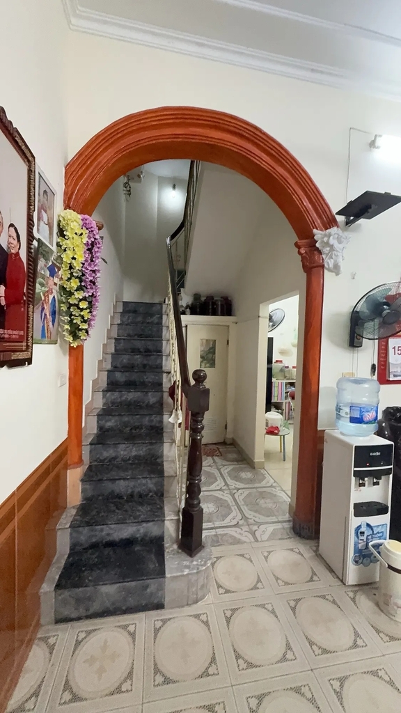 【BIỆT THỰ KINH DOANH 3 TẦNG】 Dương Văn Bé, Hai Bà Trưng - 70m² - Mặt Tiền 2.83m - Giá 12.7 Tỷ