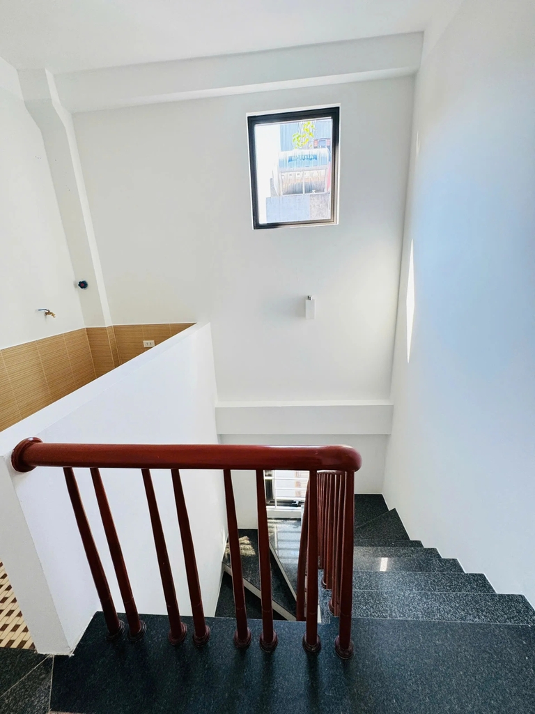 【NHÀ MỚI 5 TẦNG - LÔ GÓC 3 THOÁNG - KIM GIANG】- 36m² - 4 PN - Ngõ 3 Gác Thẳng - Nở Hậu - Giá 10.6 Tỷ