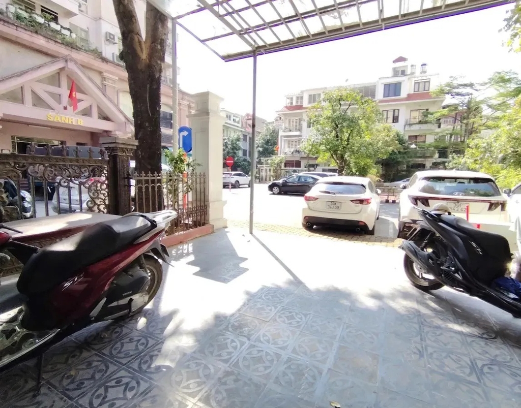 【SIÊU BIỆT THỰ LÔ GÓC - 6 ĐỘI NHÂN, BA ĐÌNH】- 141/155m² - 4 PN Khép Kín - 3 Mặt Thoáng - An Ninh 24/7 - Giá 65 Tỷ